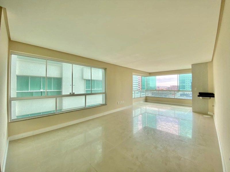 : 2ª foto da galeria de imagens do imóvel