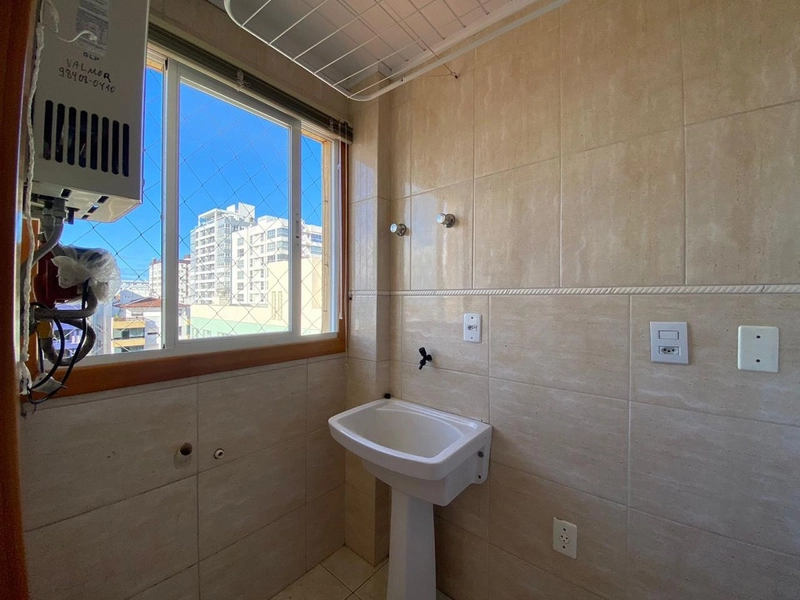 APARTAMENTO COM VISTA PARA SERRA! PRÓXIMO A PRAÇA LUÍS BASSANI!: 10ª foto da galeria de imagens do imóvel