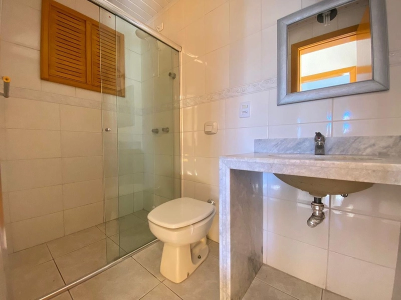 APARTAMENTO COM VISTA PARA SERRA! PRÓXIMO A PRAÇA LUÍS BASSANI!: 15ª foto da galeria de imagens do imóvel