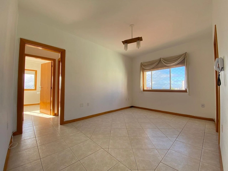 APARTAMENTO COM VISTA PARA SERRA! PRÓXIMO A PRAÇA LUÍS BASSANI!: 3ª foto da galeria de imagens do imóvel