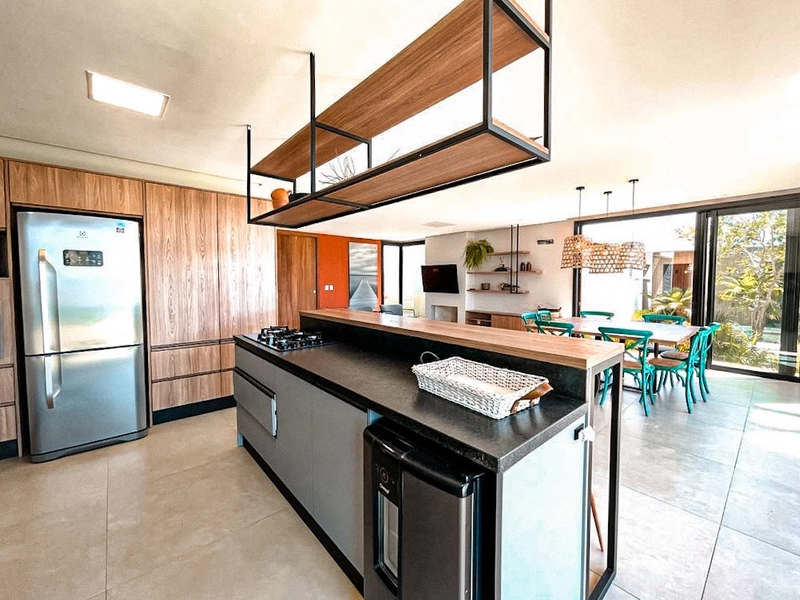 Sobrado alto padrão com 4 Suítes – Mobiliado e Decorado em Xangri-lá: 7ª foto da galeria de imagens do imóvel
