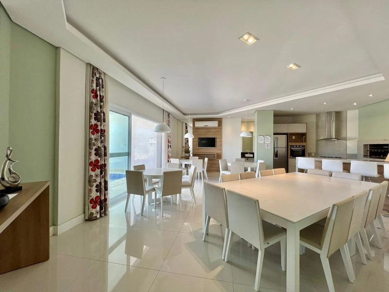 Navegantes com terraço vista mar: 45ª foto da galeria de imagens do imóvel