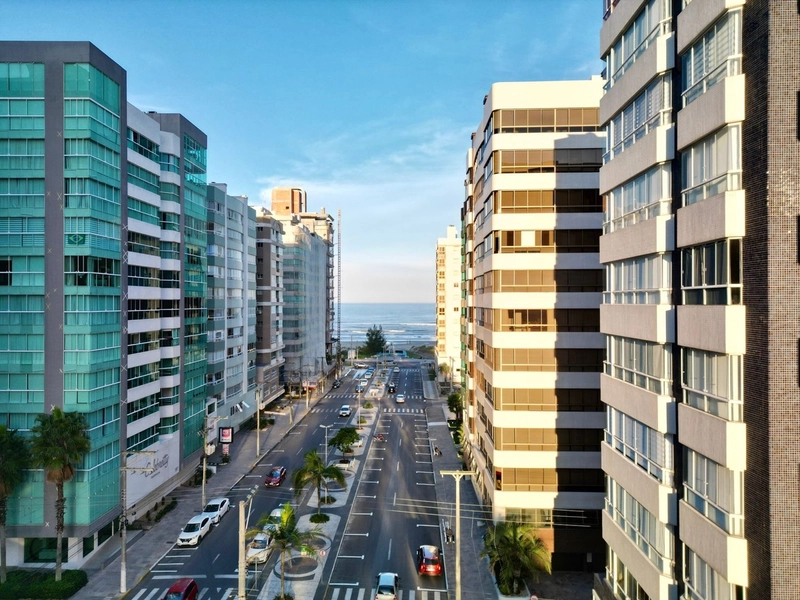 DE ESQUINA NA AVENIDA UBIRAJARA: 2ª foto da galeria de imagens do imóvel