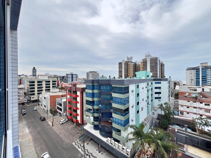 APARTAMENTO DE DOIS DOMITÓRIOS NO CENTRO: 2ª foto da galeria de imagens do imóvel