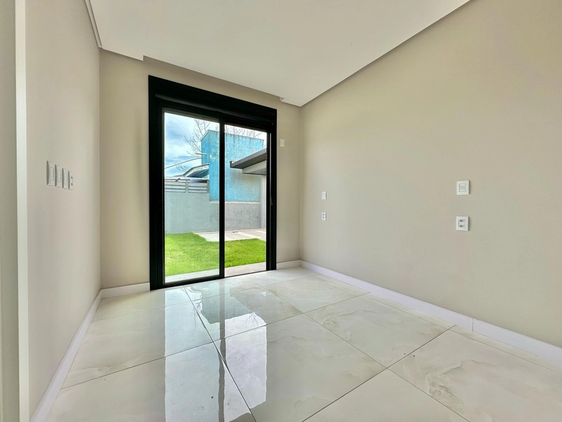 CASA EM CAPÃO DA CANOA À VENDA PRÓXIMO AO MAR: 8ª foto da galeria de imagens do imóvel