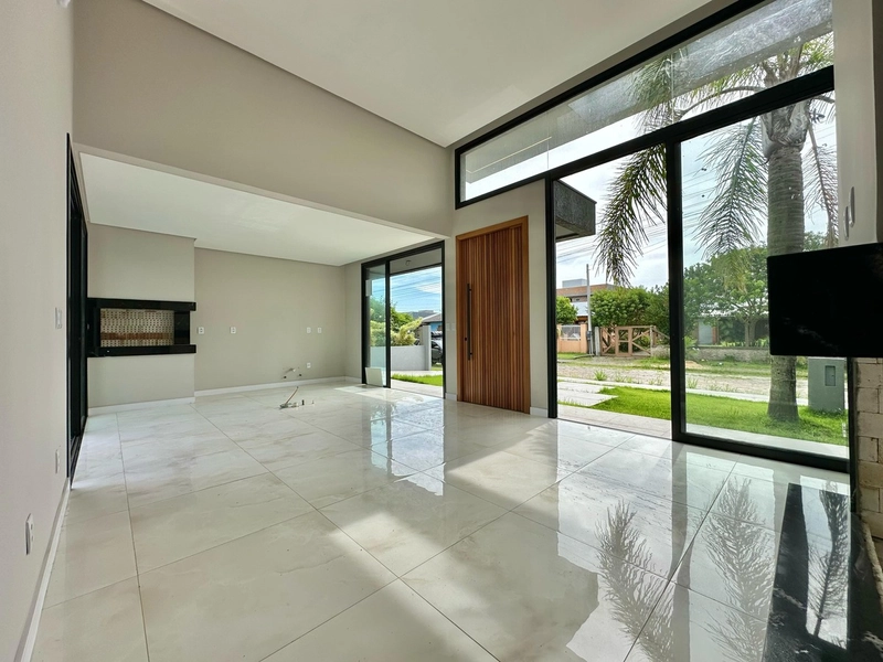CASA EM CAPÃO DA CANOA À VENDA PRÓXIMO AO MAR: 5ª foto da galeria de imagens do imóvel