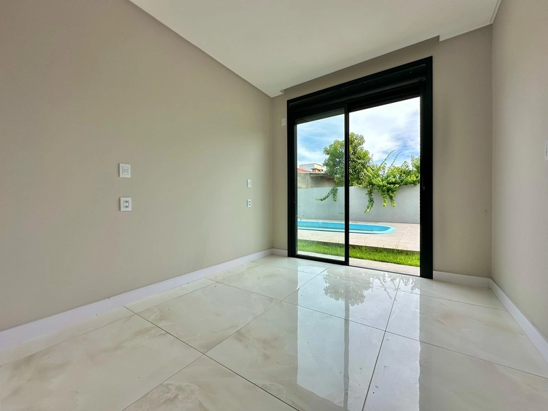 CASA EM CAPÃO DA CANOA À VENDA PRÓXIMO AO MAR: 9ª foto da galeria de imagens do imóvel