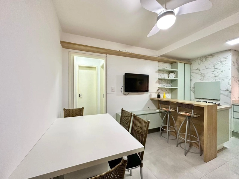 Apartamento 01 dormitório a poucos metros do mar: 2ª foto da galeria de imagens do imóvel