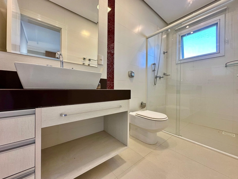 NOVIDADE A VENDA NO CONDADO: 34ª foto da galeria de imagens do imóvel