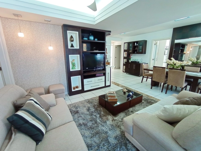 A UMA QUADRA DO MAR NO CENTRO DE CAPÃO: 4ª foto da galeria de imagens do imóvel