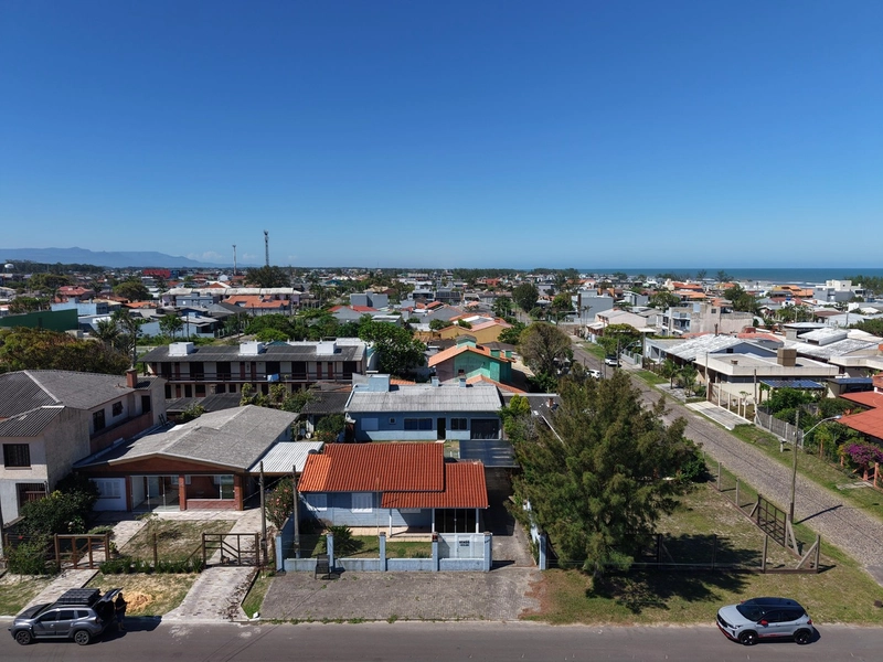 CASA À VENDA, LADO MAR   BAIRRO ARAÇÁ !!  TERRENO INTEIRO 15x30m2: 23ª foto da galeria de imagens do imóvel