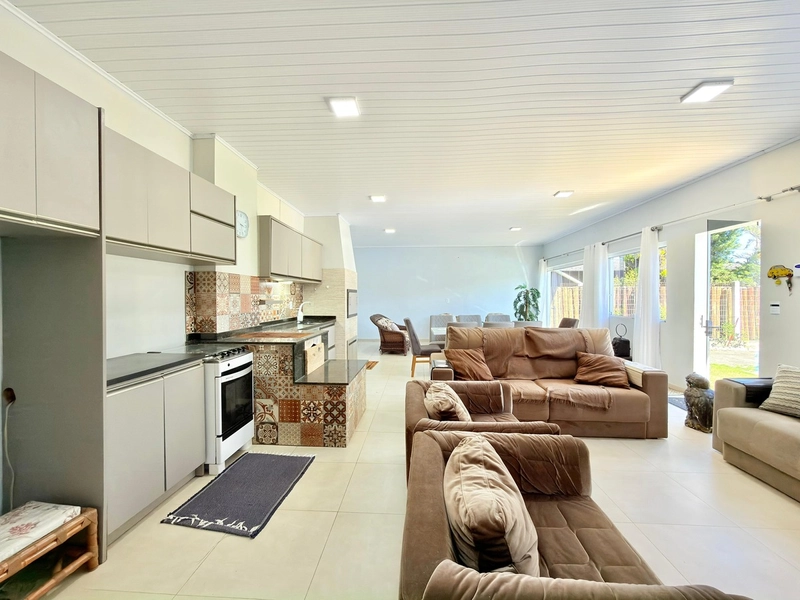 CASA À VENDA, LADO MAR   BAIRRO ARAÇÁ !!  TERRENO INTEIRO 15x30m2: 17ª foto da galeria de imagens do imóvel