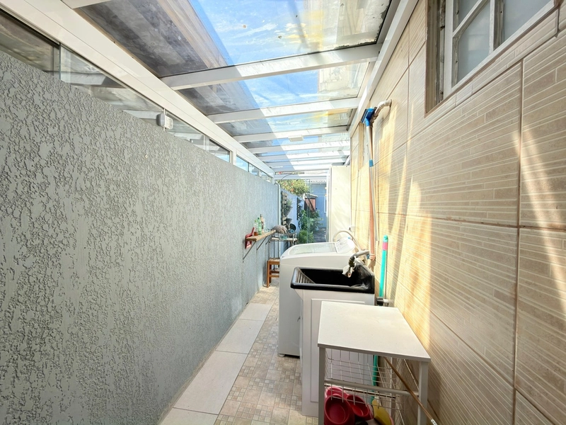 CASA À VENDA, LADO MAR   BAIRRO ARAÇÁ !!  TERRENO INTEIRO 15x30m2: 7ª foto da galeria de imagens do imóvel