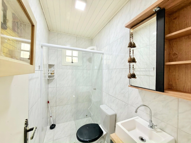 CASA À VENDA, LADO MAR   BAIRRO ARAÇÁ !!  TERRENO INTEIRO 15x30m2: 12ª foto da galeria de imagens do imóvel