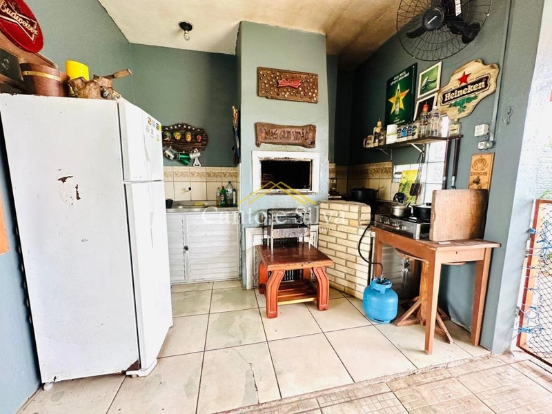 CASA , ÓTIMA LOCALIZAÇÃO EM AVENIDA - 3 dormitórios, sendo 2 suítes: 5ª foto da galeria de imagens do imóvel