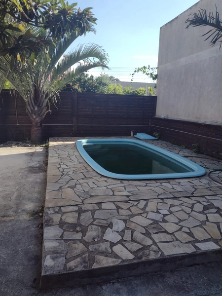 CASA 2 PISOS EM OSORIO - ampla no centro: 2ª foto da galeria de imagens do imóvel