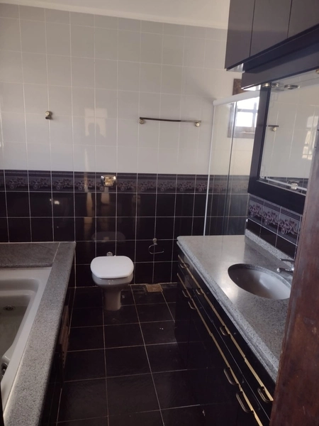 CASA 2 PISOS EM OSORIO - ampla no centro: 8ª foto da galeria de imagens do imóvel