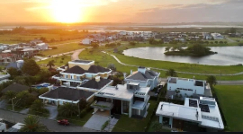 MANSÃO MOBILIADA E DECORADA condominio lagoa do Passo com 378 m²: 5ª foto da galeria de imagens do imóvel