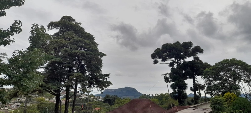 GRAMADO - Excelente apartamento 2 dormitórios: 2ª foto da galeria de imagens do imóvel