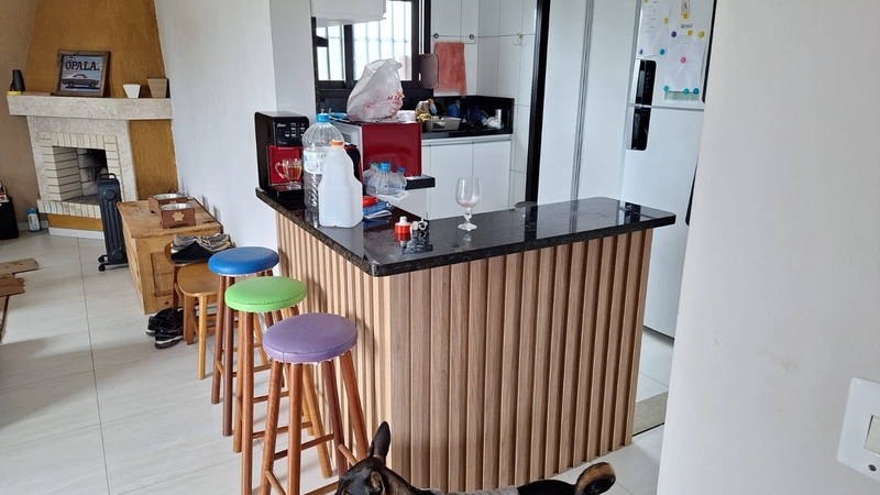 CASA DE ESQUINA mobiliada, laje 3 dormitórios, sendo 2 suites e demais: 4ª foto da galeria de imagens do imóvel