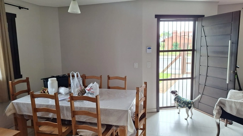 CASA DE ESQUINA mobiliada, laje 3 dormitórios, sendo 2 suites e demais: 5ª foto da galeria de imagens do imóvel