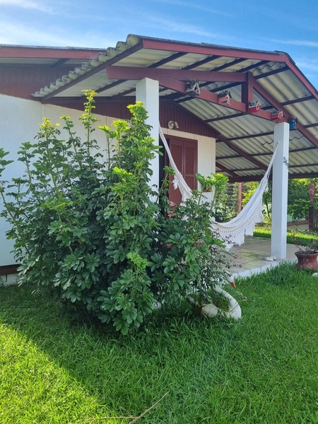 CASA SUPER CONSERVADA- mobiliada,: 2ª foto da galeria de imagens do imóvel