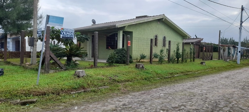 CASA DE ESQUINA 3 dormitórios, proximo do mar: 4ª foto da galeria de imagens do imóvel