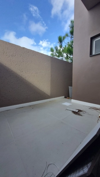 sobrado novo, 3 doemitórios, sendo 2 suites: 5ª foto da galeria de imagens do imóvel