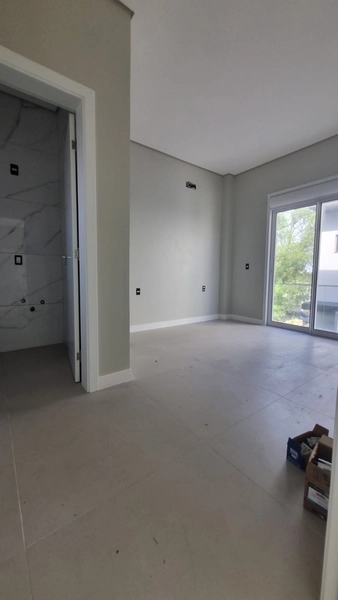 sobrado novo, 3 doemitórios, sendo 2 suites: 3ª foto da galeria de imagens do imóvel