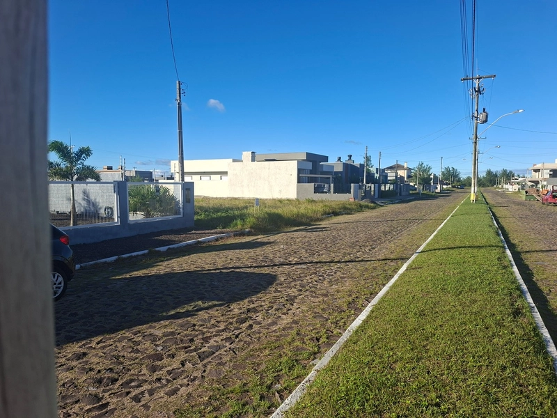 TERRENO NA AV. CANANEIA, PROX. AO CENTRO: 1ª foto da galeria de imagens do imóvel