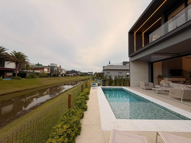 CASA 2 PISOS - com 5 suites,sendo uma terrea,: 35ª foto da galeria de imagens do imóvel