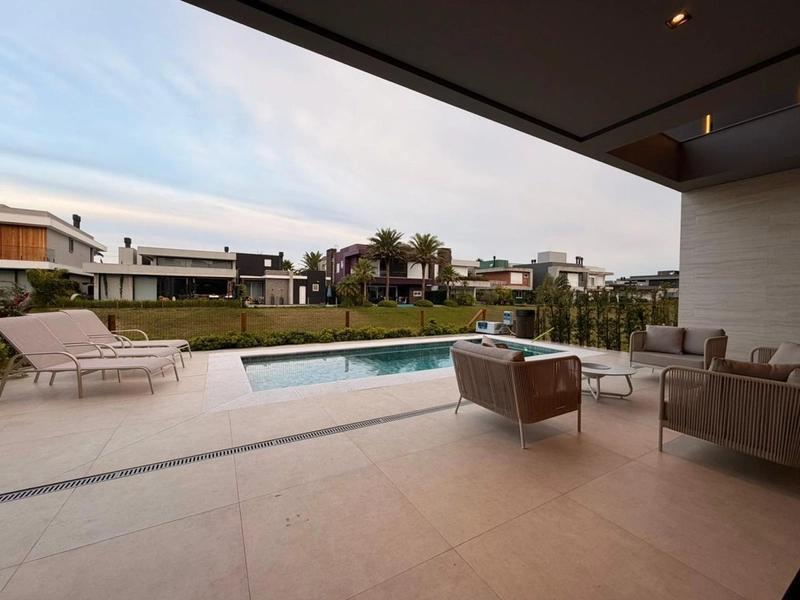 CASA 2 PISOS - com 5 suites,sendo uma terrea,: 37ª foto da galeria de imagens do imóvel