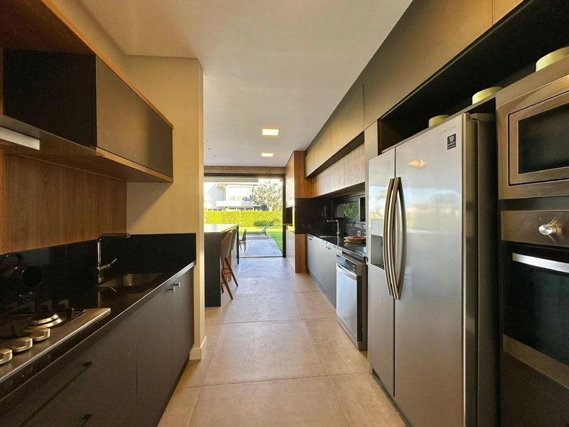 CASA EXCEPCIOAL NO ENSEADA- 5 suites: 18ª foto da galeria de imagens do imóvel