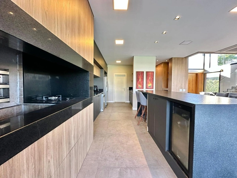 CASA EXCEPCIOAL NO ENSEADA- 5 suites: 16ª foto da galeria de imagens do imóvel