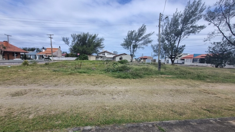 TERRENO ALTO PERTINHO DO MAR: 1ª foto da galeria de imagens do imóvel