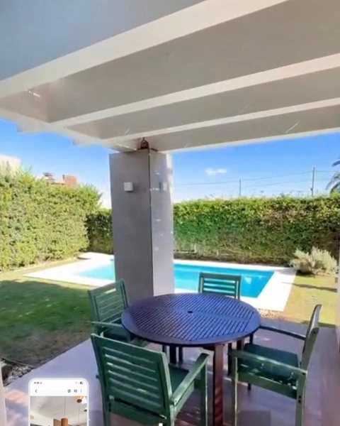 SOBRADO MODERNO BEIRA MAR 5 SUITES E PISCINA: 3ª foto da galeria de imagens do imóvel