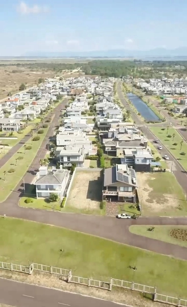 SOBRADO MODERNO BEIRA MAR 5 SUITES E PISCINA: 28ª foto da galeria de imagens do imóvel