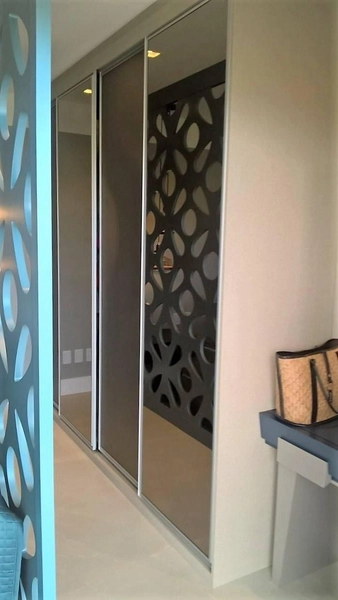 sobrado excepcional av.central frente lago: 9ª foto da galeria de imagens do imóvel