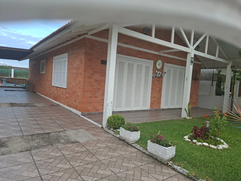 CASA  BOM ESTADO, COM PISCINA, 3 dormitórios, sala , sala de estar: 2ª foto da galeria de imagens do imóvel