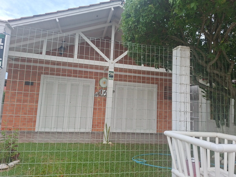 CASA  BOM ESTADO, COM PISCINA, 3 dormitórios, sala , sala de estar: 3ª foto da galeria de imagens do imóvel