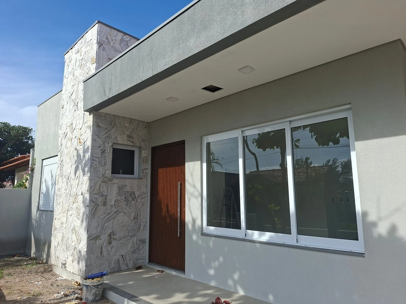 CASA NOVA COM PISCINA: 2ª foto da galeria de imagens do imóvel