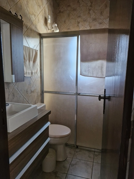 CASA DE ESQUINA COM 3 DORMITORIOS SENDO 1 SUITE: 7ª foto da galeria de imagens do imóvel