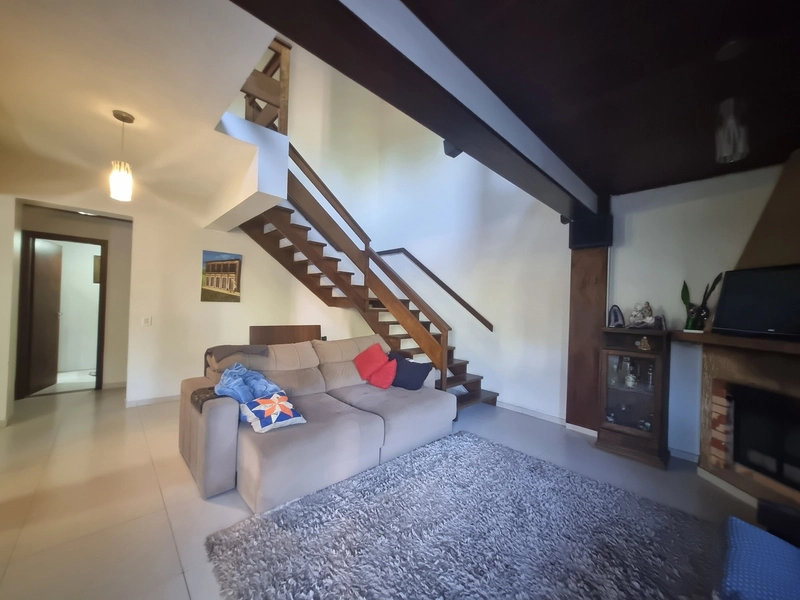 CASA 2 PISOS, MOBILIADA E DECORADA, AMPLA E CONFORRTÁVEL: 6ª foto da galeria de imagens do imóvel