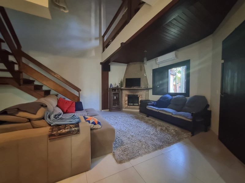 CASA 2 PISOS, MOBILIADA E DECORADA, AMPLA E CONFORRTÁVEL: 4ª foto da galeria de imagens do imóvel