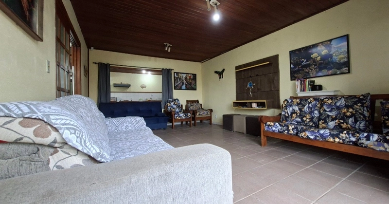 CASA 3 dormitórios com 1 suite,  demais peças.: 5ª foto da galeria de imagens do imóvel