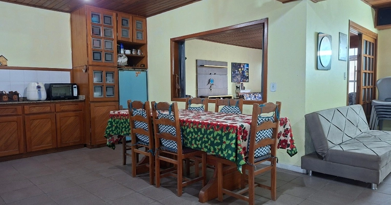CASA 3 dormitórios com 1 suite,  demais peças.: 9ª foto da galeria de imagens do imóvel