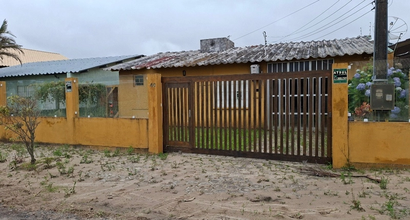 CASA 3 dormitórios com 1 suite,  demais peças.: 2ª foto da galeria de imagens do imóvel