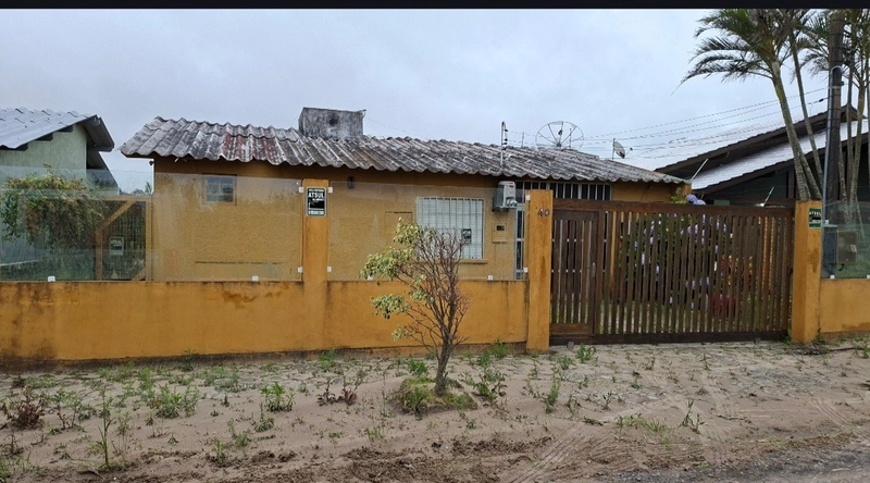 CASA 3 dormitórios com 1 suite,  demais peças.: 3ª foto da galeria de imagens do imóvel