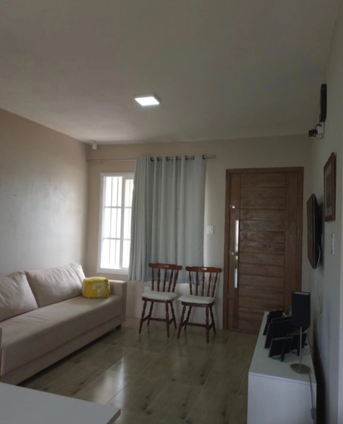 casa frente leste, bem conservada: 9ª foto da galeria de imagens do imóvel