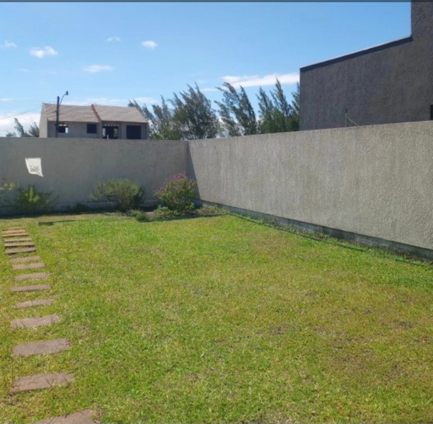 casa frente leste, bem conservada: 4ª foto da galeria de imagens do imóvel